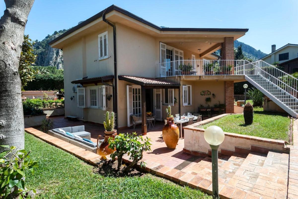 Donna Amalia Villa In Mondello Palermo Buitenkant foto